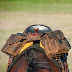 Cashel Company Distressed Leather Medium Horn Bag -Horse Riding Master SB DL HB M 03